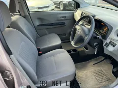 ダイハツ ミライース