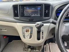 ダイハツ ミライース