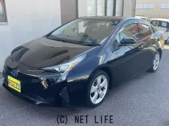 トヨタ プリウス