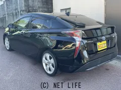 トヨタ プリウス