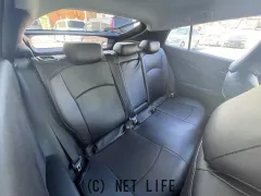 トヨタ プリウス