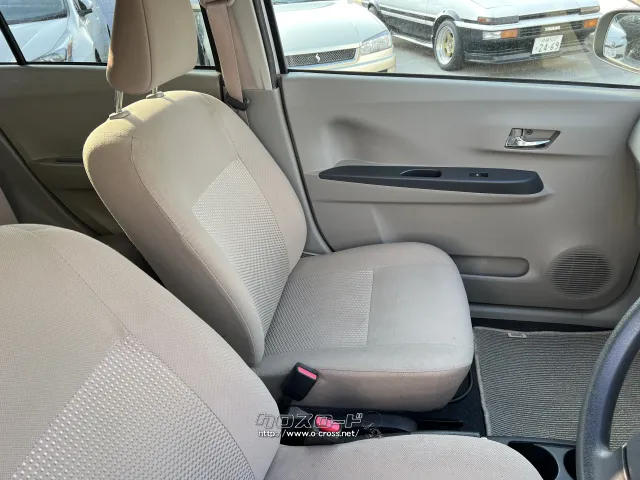 ダイハツ ミライース