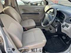 ダイハツ ミライース