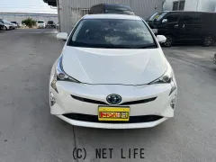 トヨタ プリウス