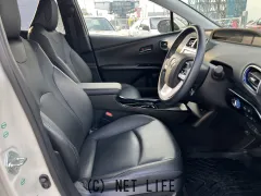 トヨタ プリウス