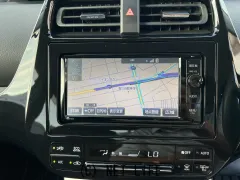 トヨタ プリウス