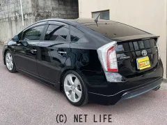 トヨタ プリウス