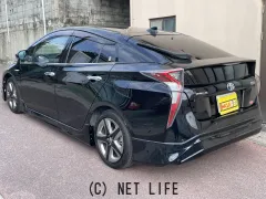 トヨタ プリウス