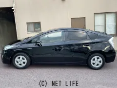 トヨタ プリウス