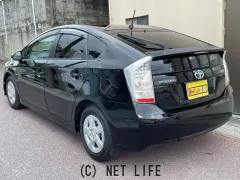 トヨタ プリウス