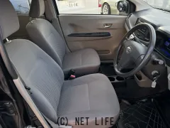 ダイハツ ミライース