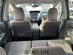 トヨタ プリウスα