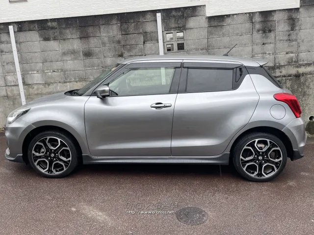 点検とオイル交換後納車になります。 スズキ スイフト