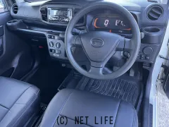 ダイハツ ミライース