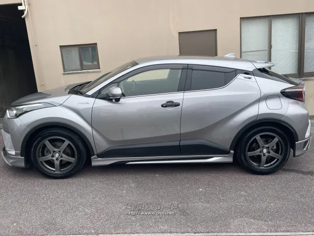 車検とオイル交換後納車になります。 トヨタ C-HR