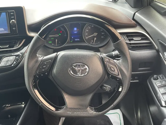 トヨタ C-HR