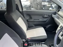 ダイハツ ミライース