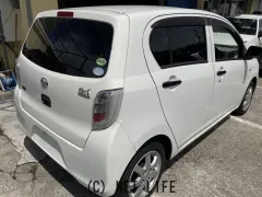 ダイハツ ミライース