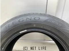 タイヤ 16インチ　BSレグノGR-XⅡ215/60R16　中古