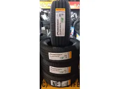 タイヤ 18インチ　ピレリ・パワジー　235/55R18　1セット限定！