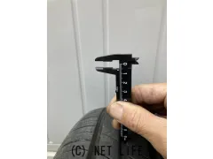 タイヤ 17インチ　ダンロップLE MANS V　215/55R17 　中古　4418