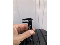 タイヤ 17インチ　ﾛｰﾄﾞﾎﾞｽ N906 205/45R17 84W XL　中古