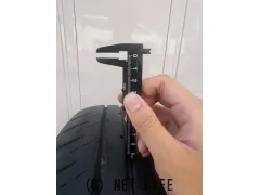 タイヤ 15インチ　TOYO NANOENERGY 185/65R15 中古