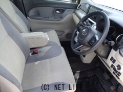 ダイハツ キャスト