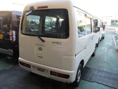 ダイハツ ハイゼットカーゴ