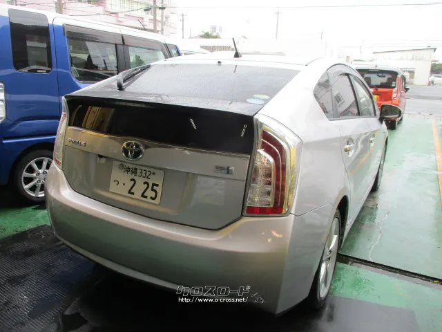トヨタ プリウス