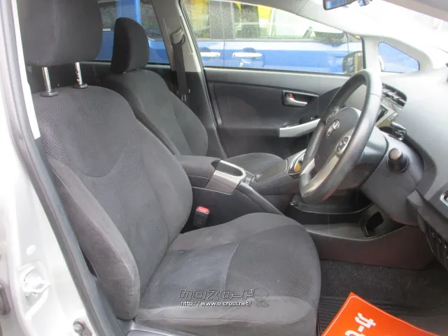 トヨタ プリウス