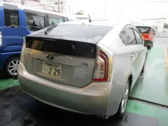 トヨタ プリウス