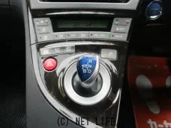 トヨタ プリウス