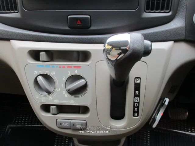 ダイハツ ミライース