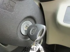 ダイハツ ミライース