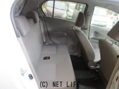 ダイハツ ミライース