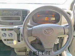 ダイハツ ミライース