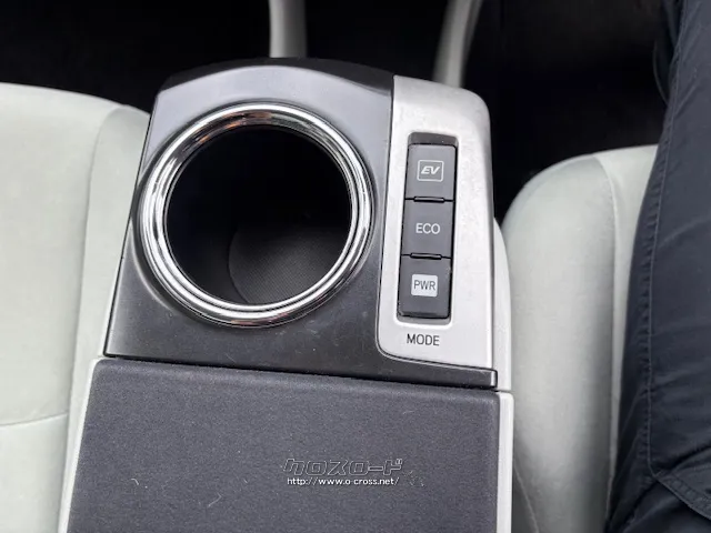 トヨタ プリウスα