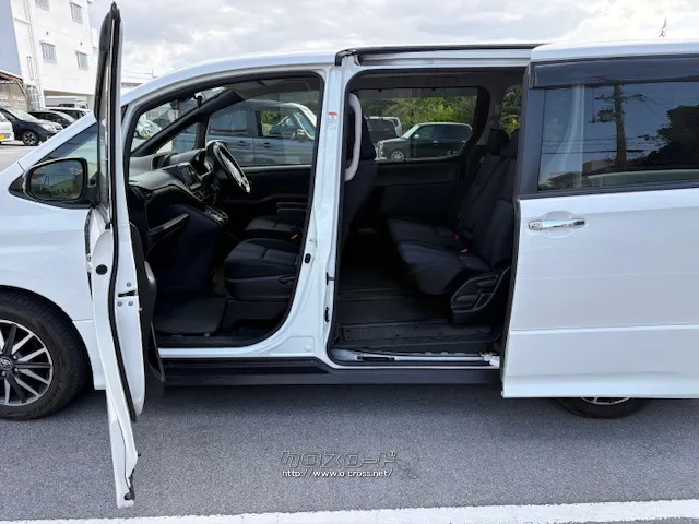 トヨタ ヴォクシー