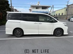 トヨタ ヴォクシー