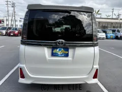 トヨタ ヴォクシー