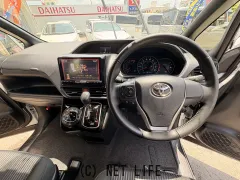 トヨタ ヴォクシー