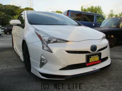 トヨタ プリウス