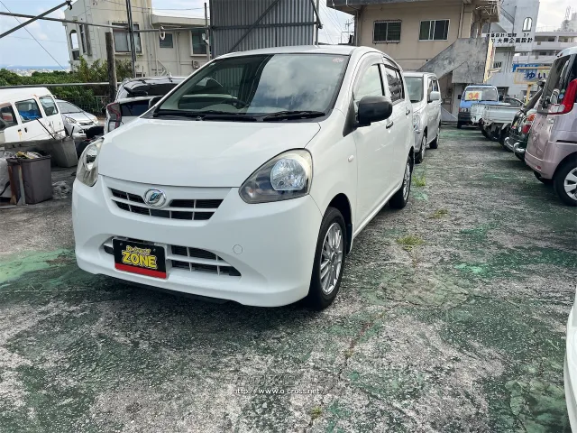 ダイハツ ミライース