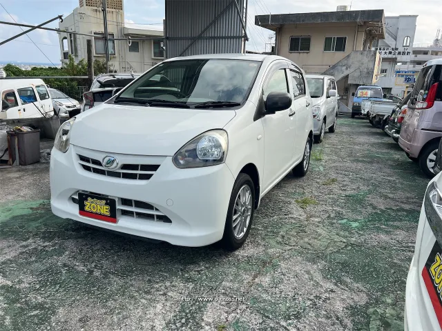 ダイハツ ミライース