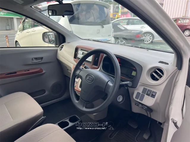 ダイハツ ミライース