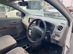 ダイハツ ミライース