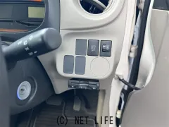 ダイハツ ミライース