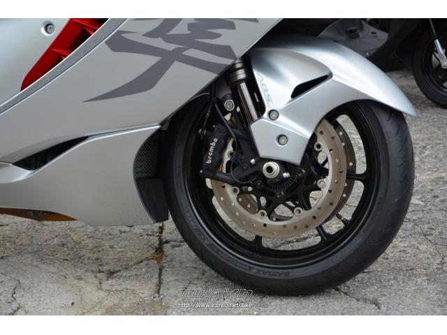 3つのパワーモード選択であらゆる状況を安全に走破できます。 スズキ GSXハヤブサ