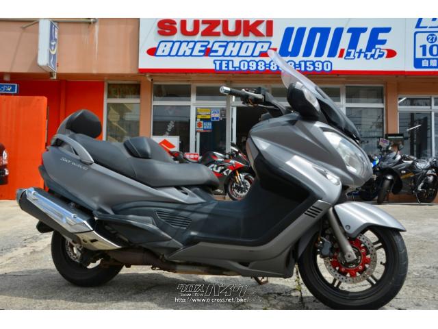 大型ラグジュアリースクーター!豪華装備満載でツーリングから街乗りまでお任せ! スズキ スカイウェイブ650
